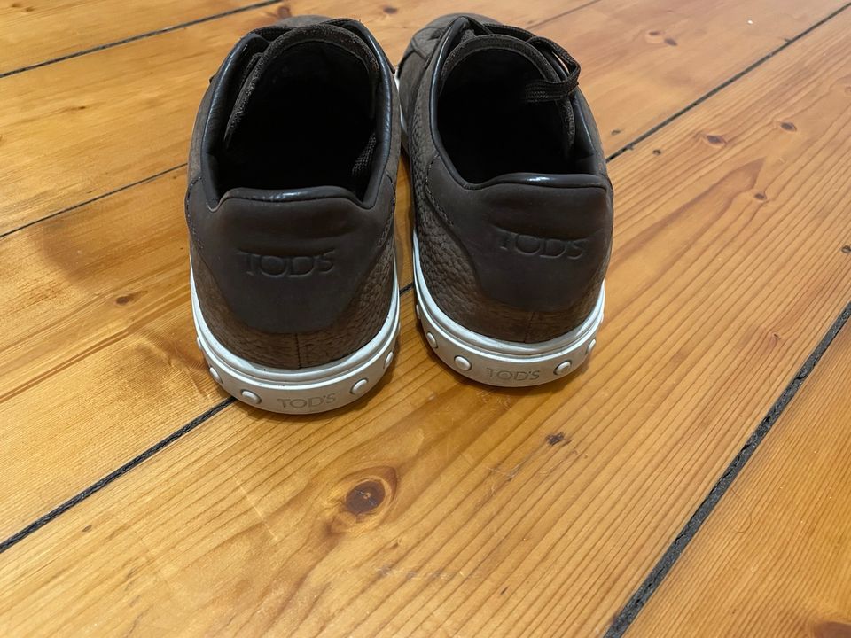 Tod's Sneaker Schuhe Nubukleder braun Größe 8 in Heidelberg