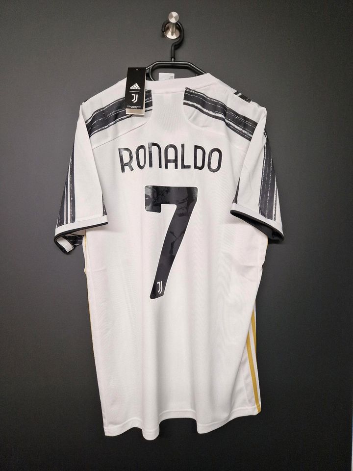 Ronaldo Trikot 2020 M,L NEU! Juventus Trikot Original Adidas ⚽️ in Bad Rappenau