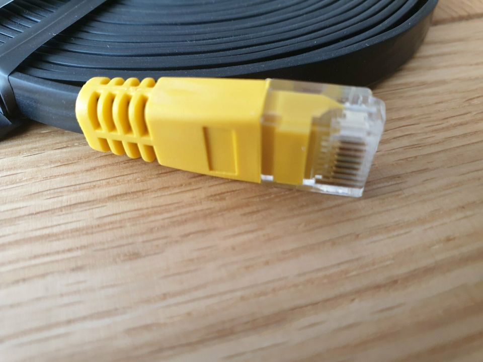 5m Netzwerkkabel Flachkabel CAT 5E UTP Internet DSL LAN Flach in Bad Saulgau