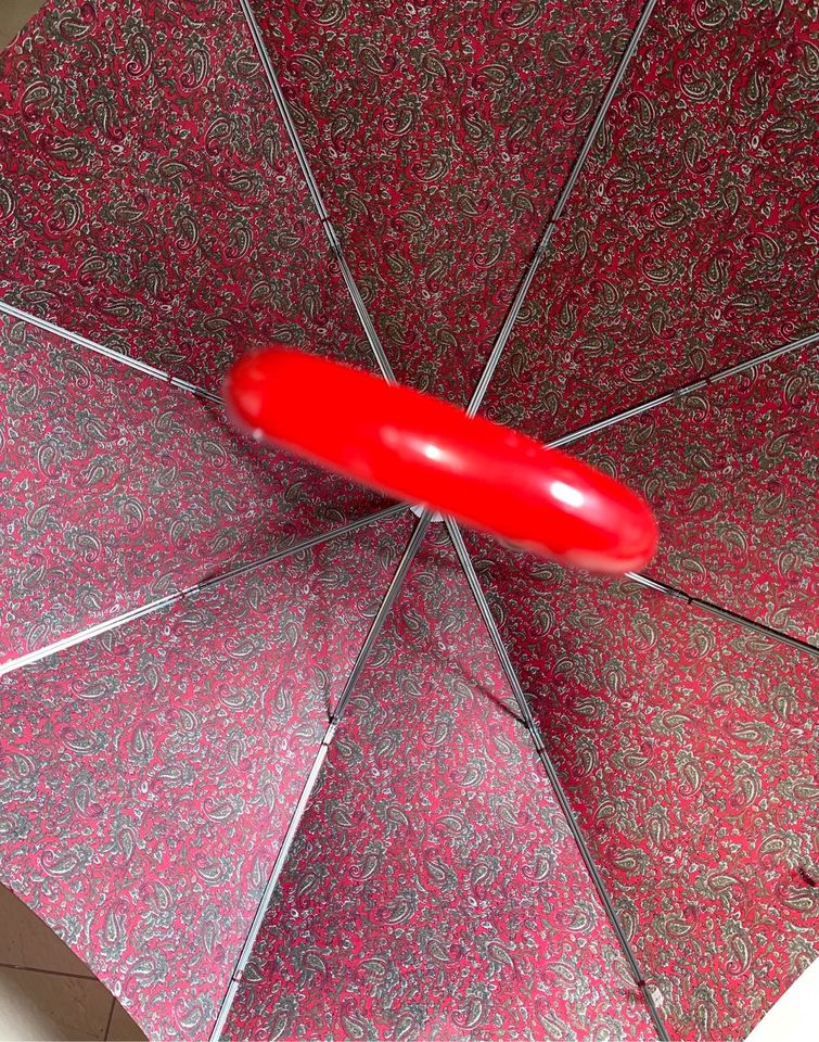 Regenschirm vintage paisleymuster holzgriff 150cm Durchmesser in Düsseldorf