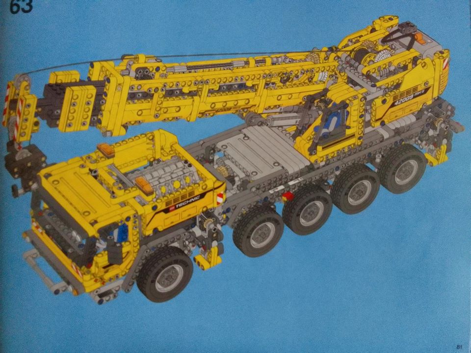 LEGO Technik 42009 Mobiler Schwerlastkran mit Motor VOLLSTÄNDIG in Berlin