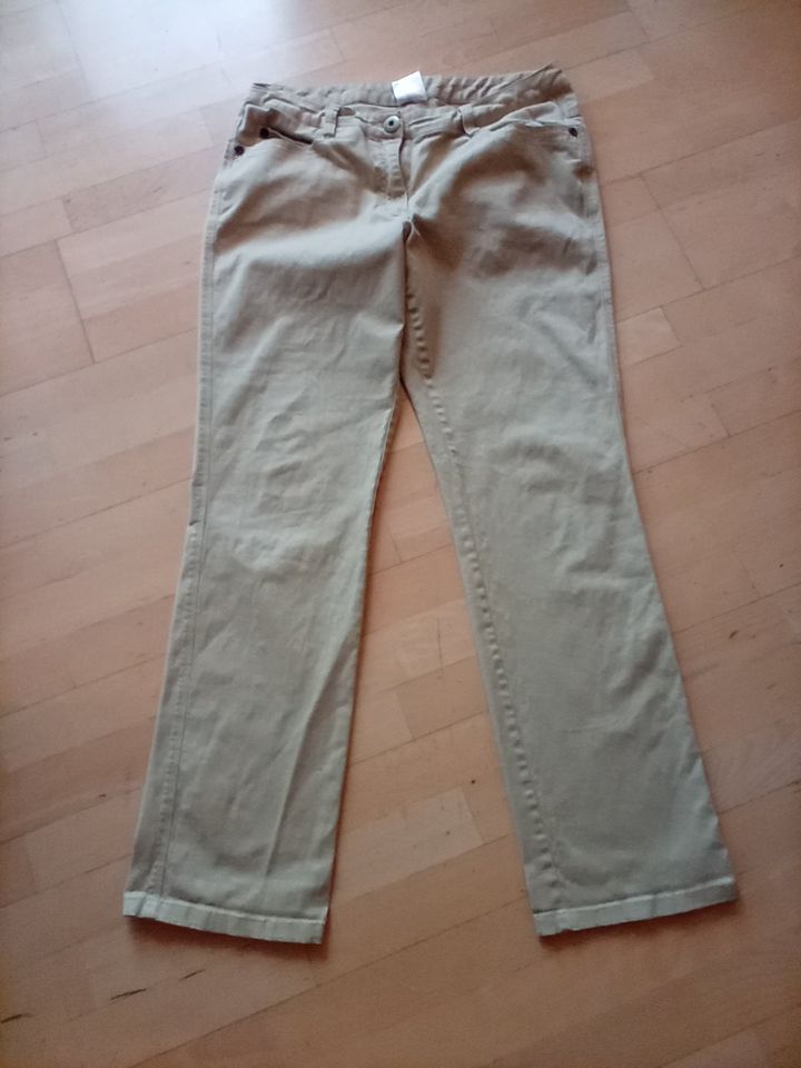 Damen Jeans in Waldkraiburg