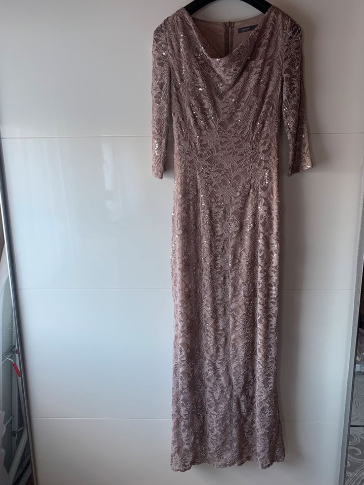 Neues Kleid von P&C in Rosengarten