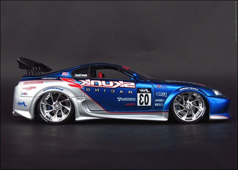 1:18 Toyota Supra VeilSide JADA US Tuning / ImportRacer +inkl.OVP in Weimar