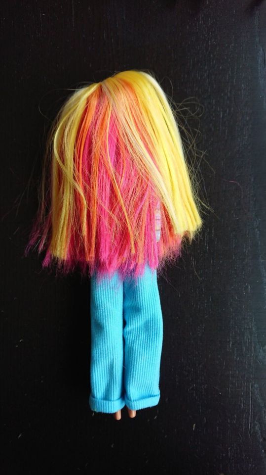 Original Hula Rainbow Hair Barbie 90er in Frankfurt am Main