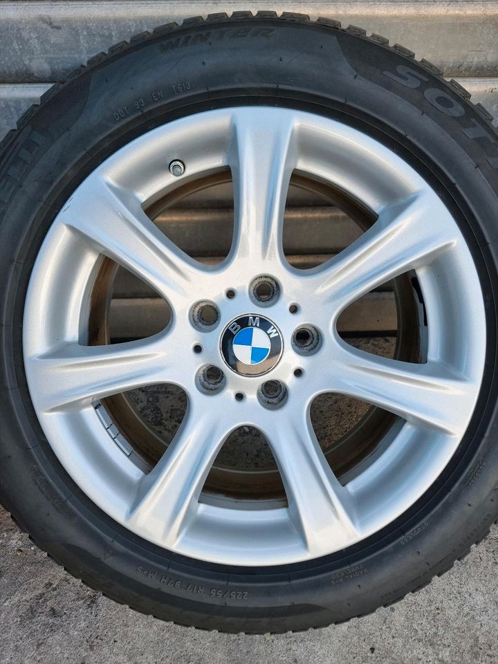 Kompletträder winterreifen Bmw 3er GT F34 225/55R17 97H neuwertig in Detmold