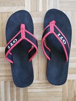 VW Original GTI Badeschuhe Badelatschen Flip-Flops Gr. 42/43 Sachsen - Bautzen Vorschau