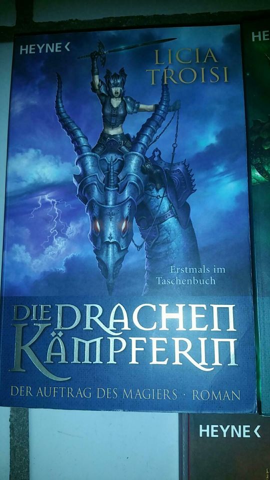 3 Bücher: Die Drachenkämpferin Licia Troisi in Suhlendorf