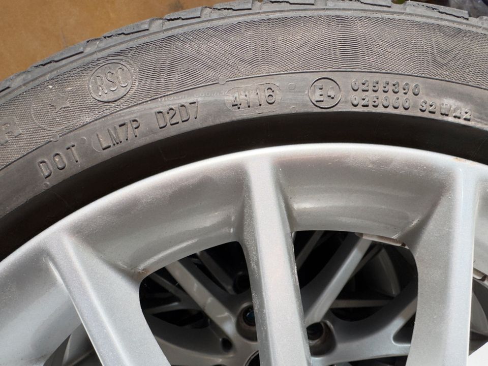 4x BMW 1er 205/50 R17 89H M+S Winterreifen auf Alu-Felgen in Stade