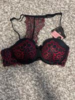 Hunkemöller bh schwarz rot spitze 70b neu Etikett dreamlift Hessen - Kaufungen Vorschau