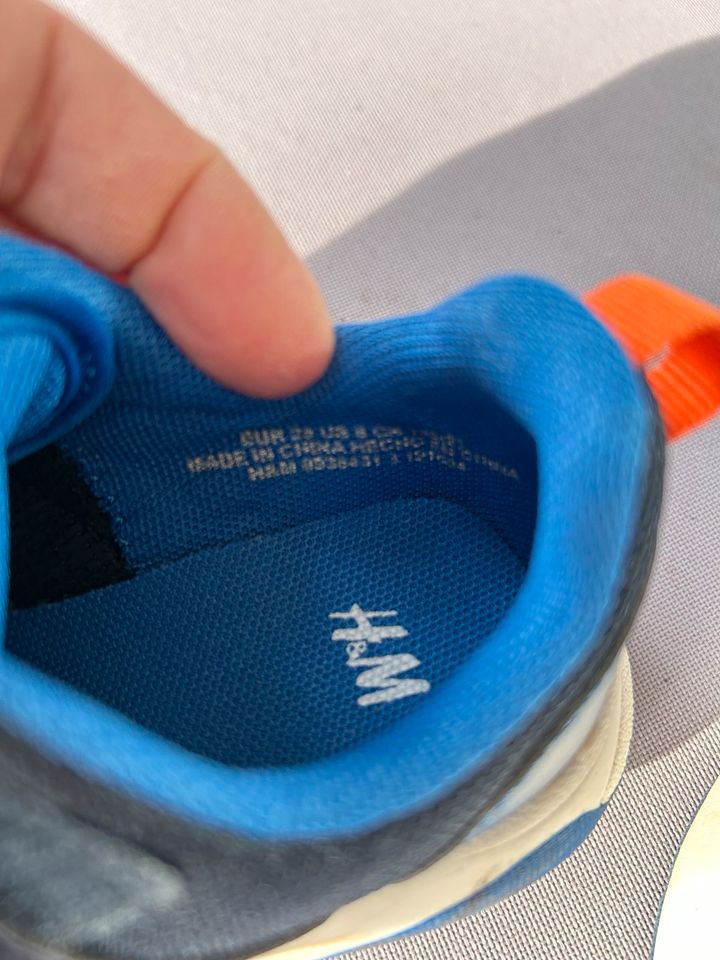 Halbschuhe für Kinder H&M Gr.25 in Gröbenzell