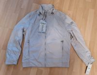 Neue leichte Jacke von Bugatti, Gr. 52 Essen - Schonnebeck Vorschau