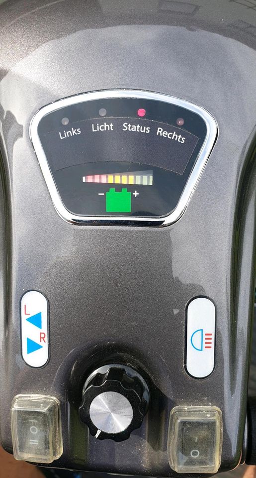 Elektromobil, Seniorenfahrzeug in Altdorf