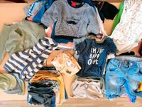 Jungen Paket 50-80 mindestens 60 Teile plus Schuhe Größe 22 Niedersachsen - Gifhorn Vorschau