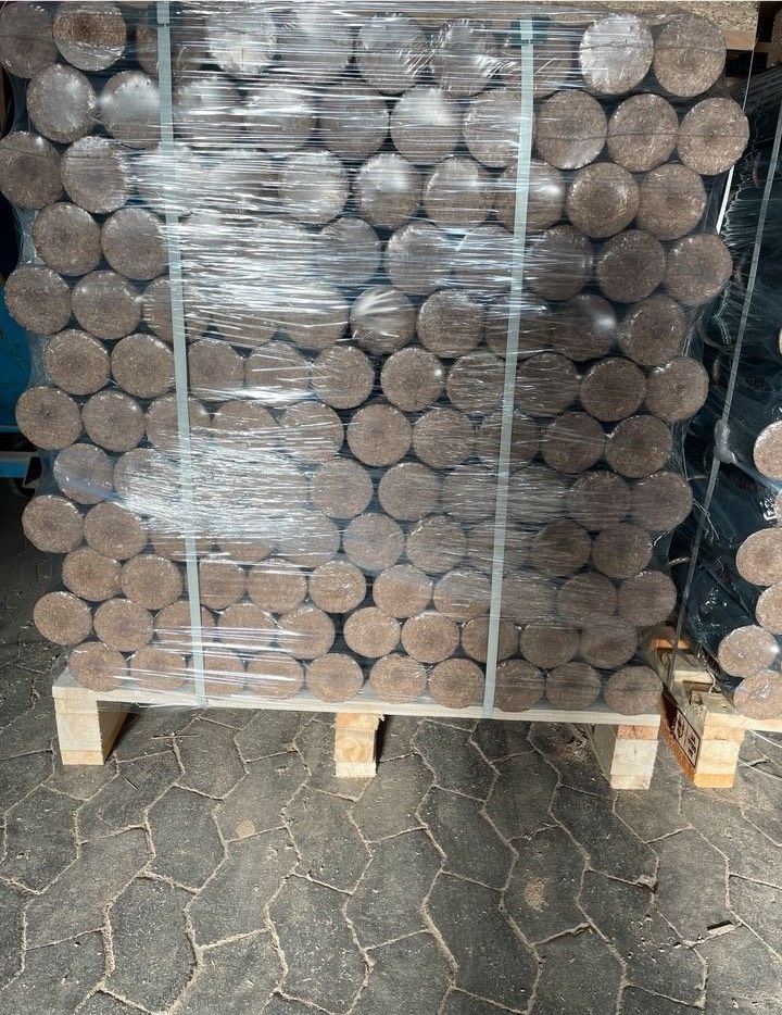 Briketts/Holzbriketts/Brennholz Nestro Premium 100%Eiche in Lebach