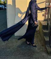 Modazehrada Satin Abendkleid Gr. 38, Navy! Schleppe! Schal dazu! Niedersachsen - Hameln Vorschau