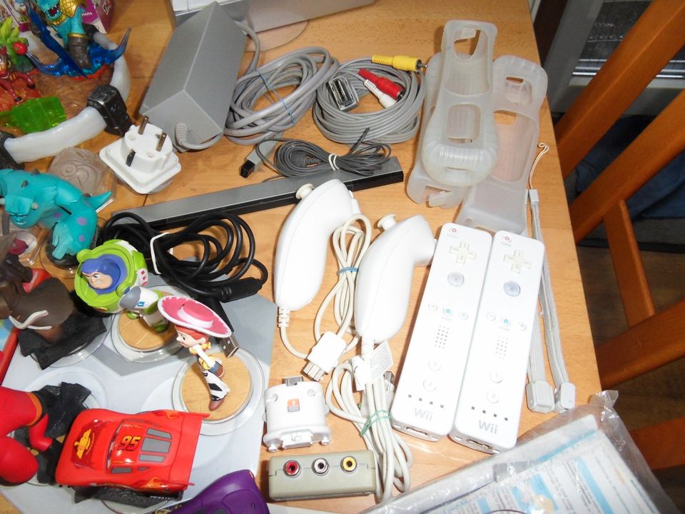 Nintendo Wii riesiges Paket incl. Skylanders und Infinity in Krefeld