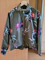 Stoffjacke Vila Größe S Khaki mit Blumenmuster Nürnberg (Mittelfr) - Südoststadt Vorschau