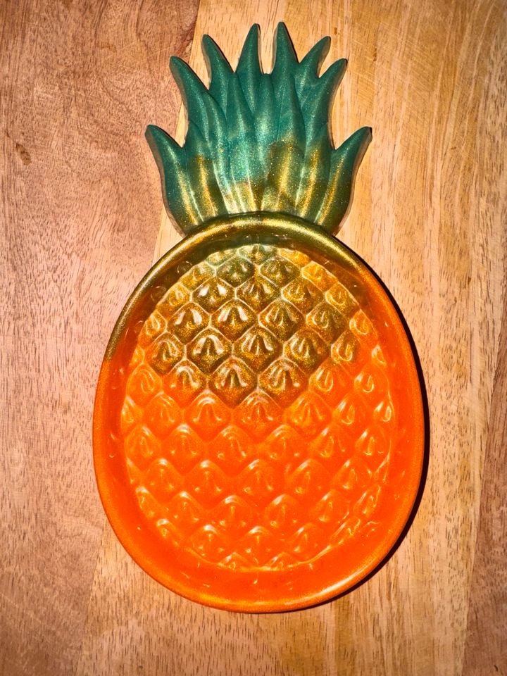 Dekoration - Tablett - Ananasform in Hamburg
