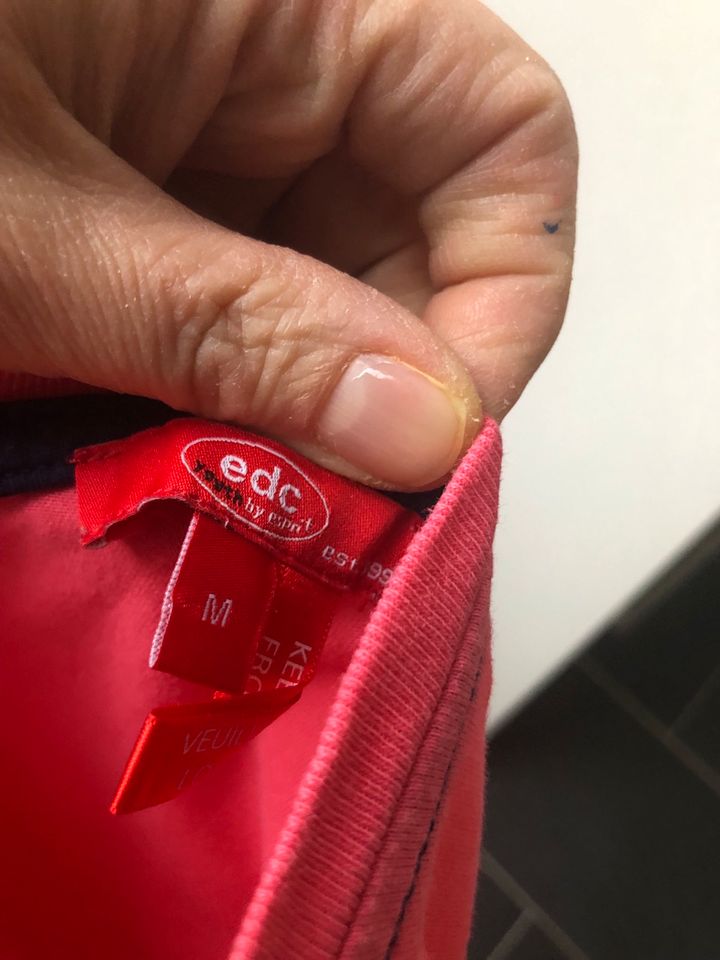 Esprit Shirt Größe 146 Mädchen gepflegt in Berschweiler