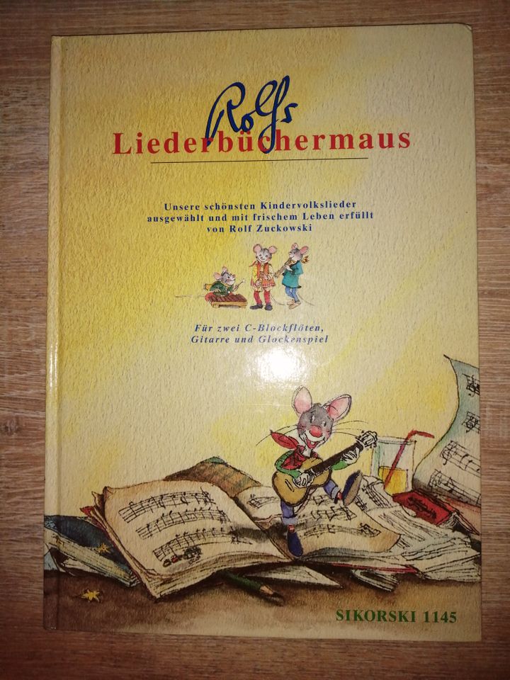 Rolf Zuchowski´s Liederbüchermaus in Dinslaken