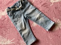 Jeans mit Herztaschen 86 Stuttgart - Botnang Vorschau