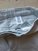 H&M Jeans Gr. 134 hellgrau Top Zustand Bayern - Nußdorf am Inn Vorschau