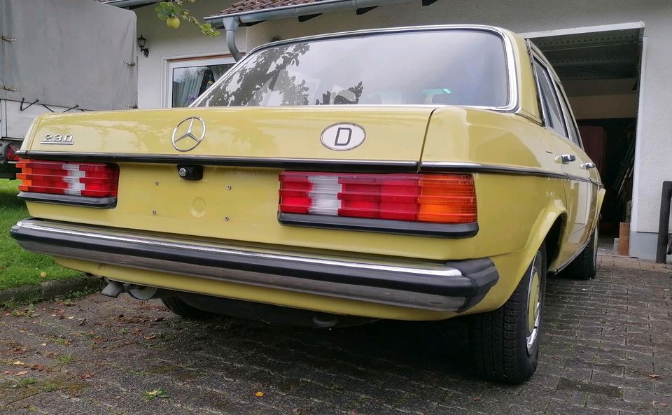Mercedes Benz W 123 mit H-Zulassung in Hemer
