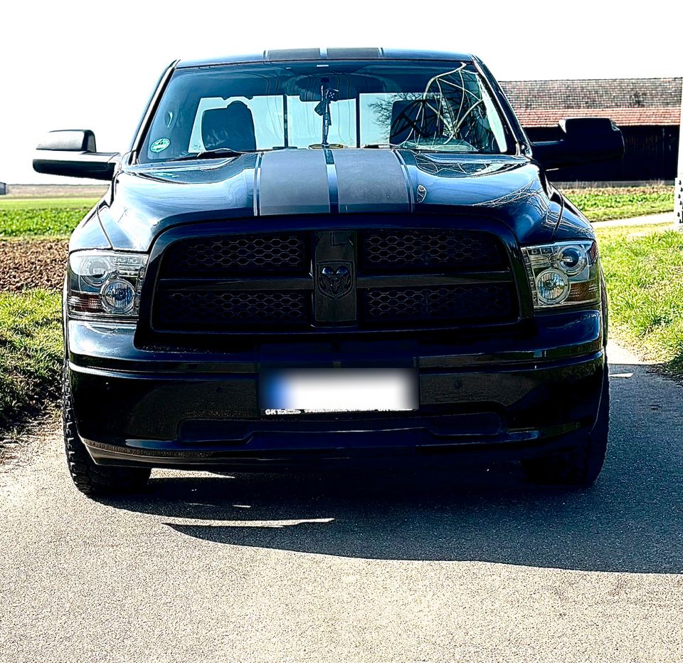 Dodge Ram 1500 4,7 V8 Komplett überholt. in Markgröningen