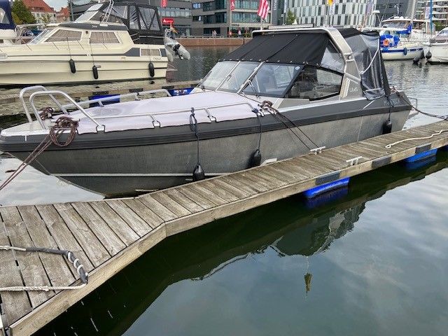 UMS 805 DC * ALU BOOT * inkl. Trailer * Angelboot * 300PS * NW in Bremerhaven