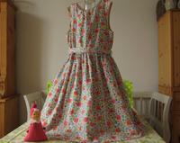 Kleid Mini Boden 11/12J. 146 (152) weiß bunt Blumen Leinen neuw. Thüringen - Weimar Vorschau