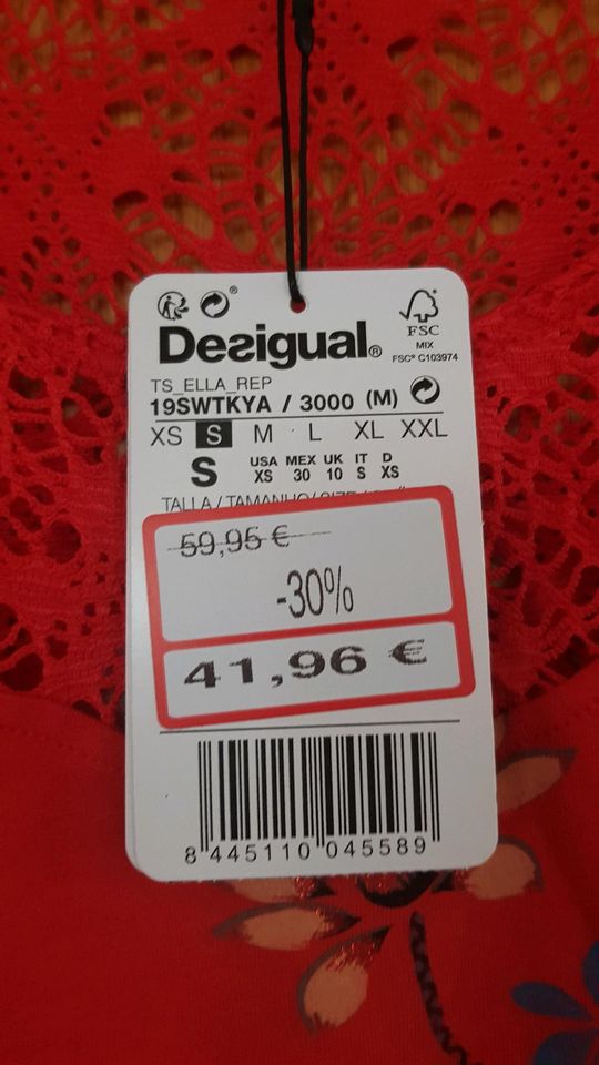 Desigual Top Shirt neu mit Etikett Gr. S rot in Waldbüttelbrunn