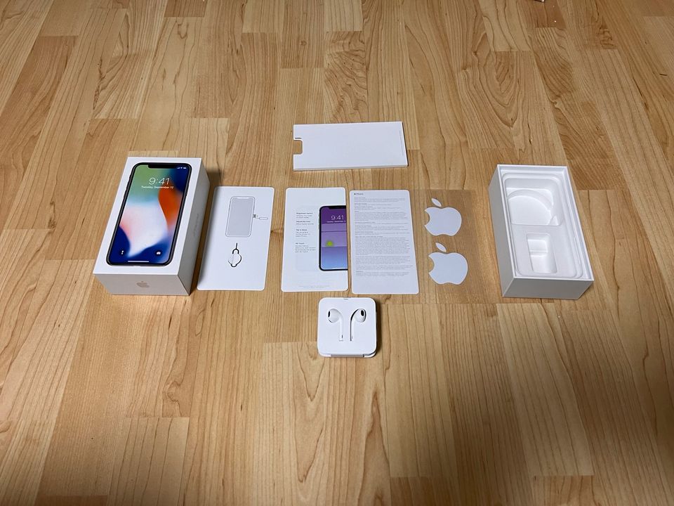 Original Iphone 10 Box + unbenutzte Kopfhörer in Inning am Ammersee