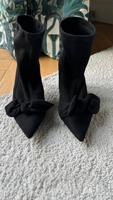 H&M Stiefelette mit Schleife München - Altstadt-Lehel Vorschau