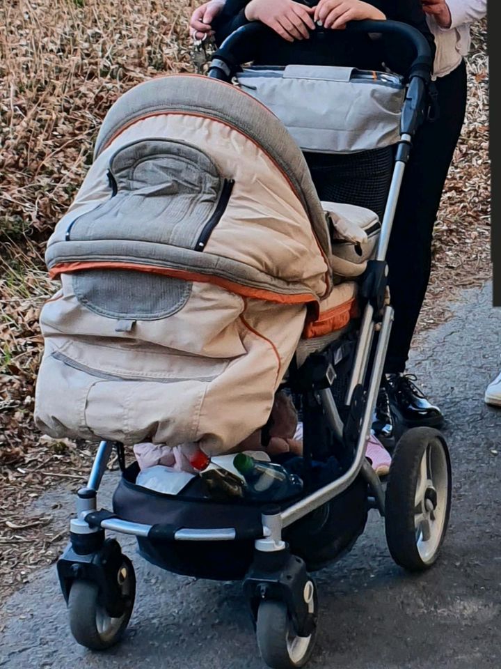 Kinderwagen teutonia in Schlüchtern