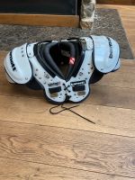 Football Shoulderpad/ Schulterschutz inkl. Trikot Gr. S Nordrhein-Westfalen - Viersen Vorschau