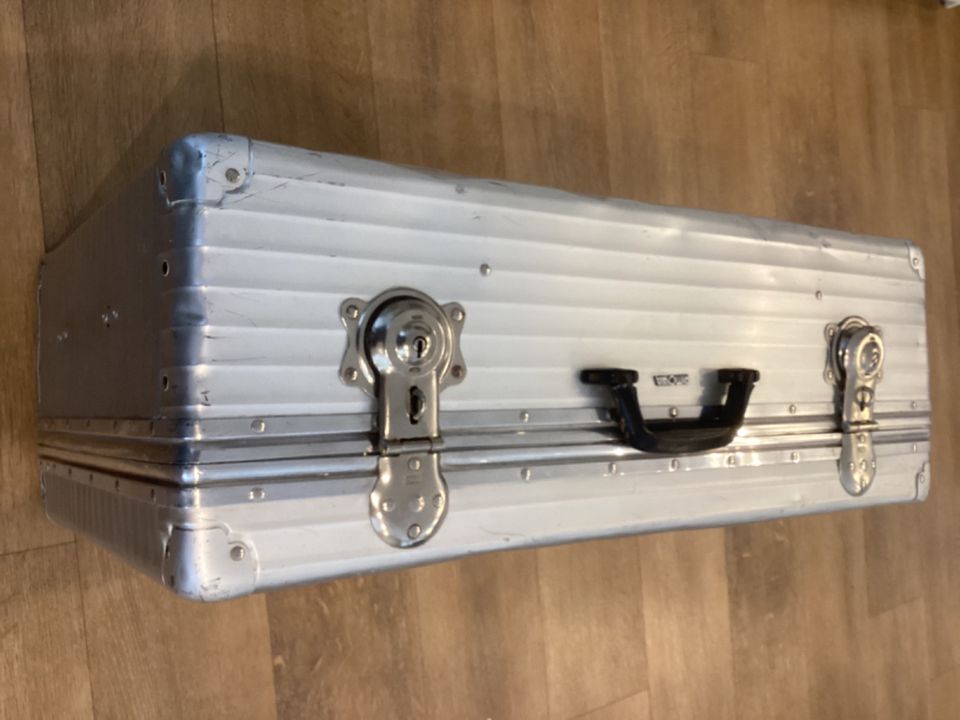 RIMOWA Alu Koffer in Hamburg