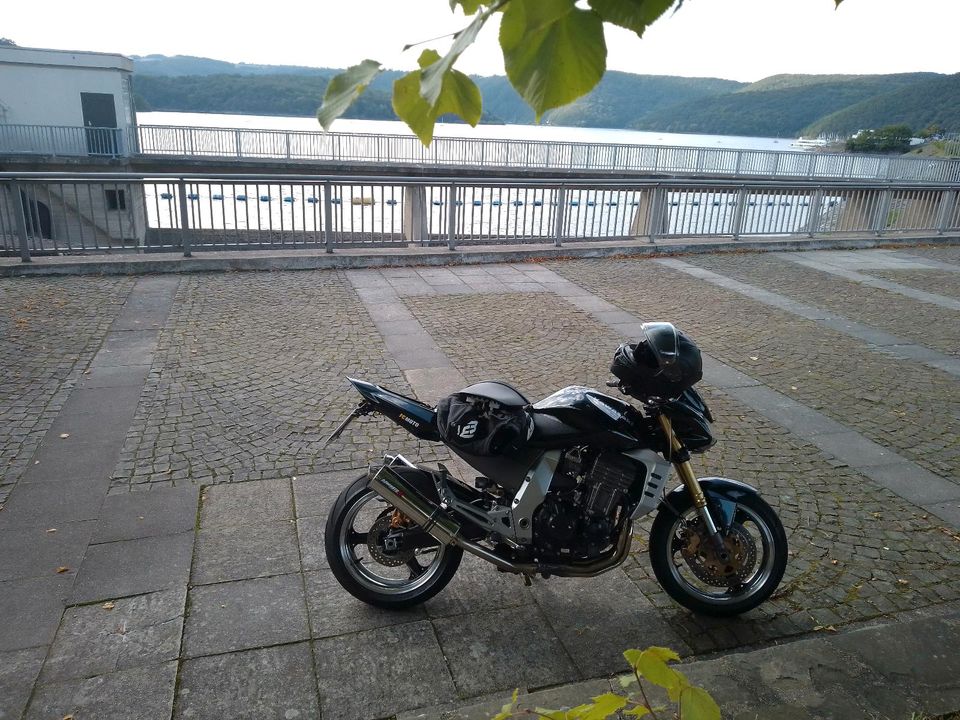 Kawasaki Z1000 in Düren