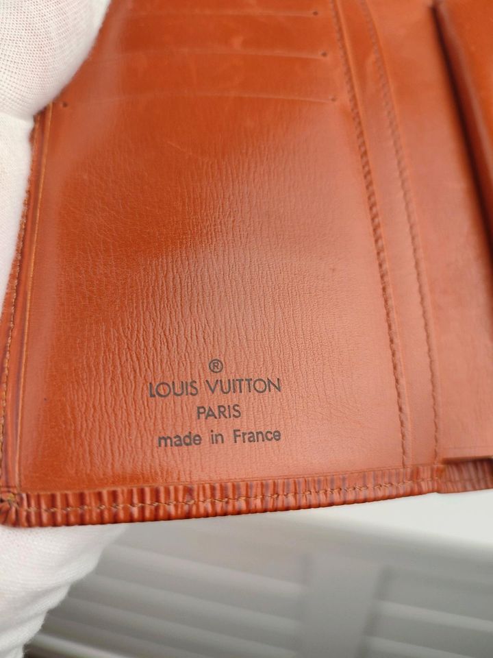 Louis Vuitton Epi Leder Geldbörse Braun Cognac TOP in Bad Rothenfelde