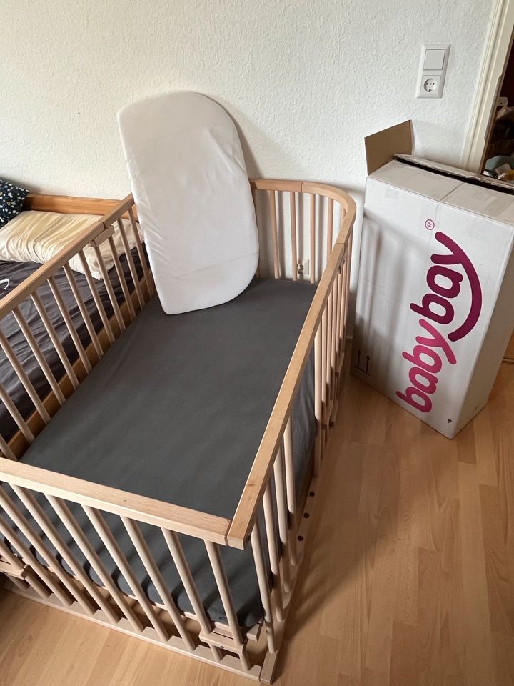 Beistellbett von Babybay inkl. Erweiterung zum Kinderbett &Matra in Maulbronn