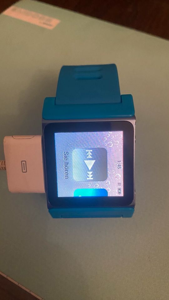 iPod nano  mit TikTok Multi Watch Band in Riesa