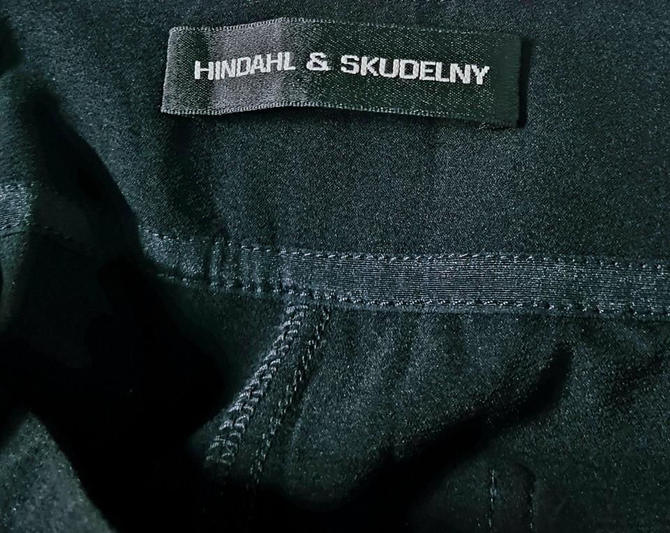1 Hose/Hindahl+Skudelny + 3 Shirts/Pullover/Bluse/ div. Marken - in Kiel