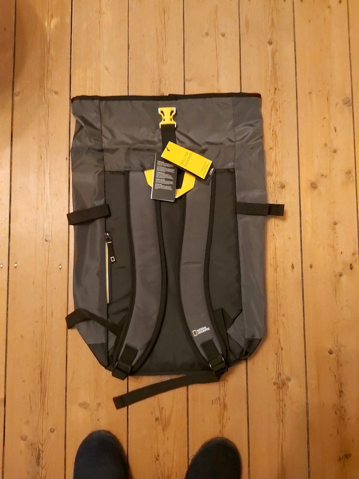 Neuer National Geographic Roll Top Rucksack 25 l in Brüggen