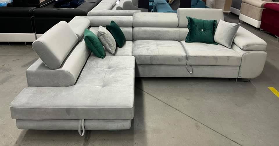 Ecksofa mit schlaffunktion/ sofa / couch / Wohnzimmer in Berlin