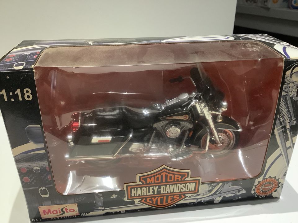 Maisto Harley Davidson Modelle 1:18 in Münsterappel