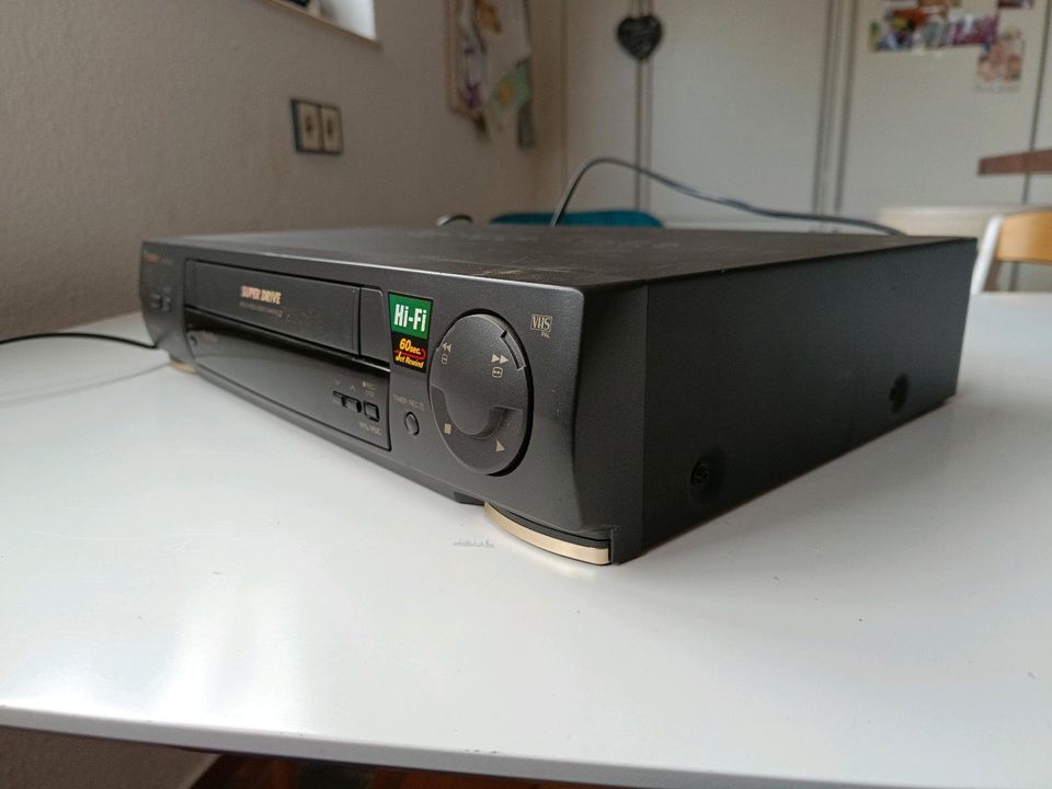 Panasonic VHS Videokassettengerät  NV DD 640 in Bomlitz