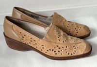 Ara Leder Slipper Loafer Absatz Lochmuster Beige Braun 6 1/2 40 München - Au-Haidhausen Vorschau
