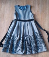 Kleid Gr.128 Mädchen grau elegant schleife festlicher Baden-Württemberg - Heilbronn Vorschau