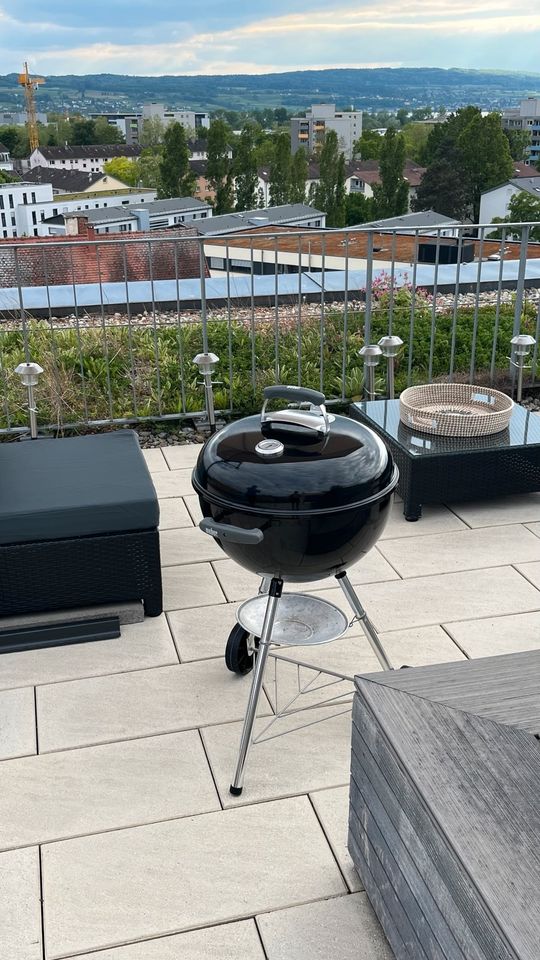 Weber Compact Kettle BBQ, Charcoal Kettle BBQ, Black in Konstanz