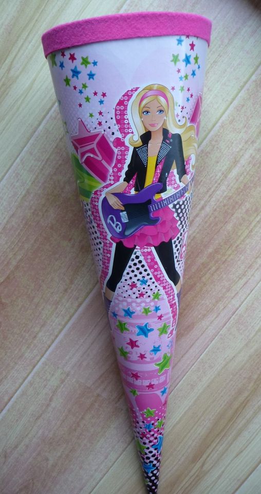 Schultüte Zuckertüte mit Barbie-Motiv in Braunsbedra